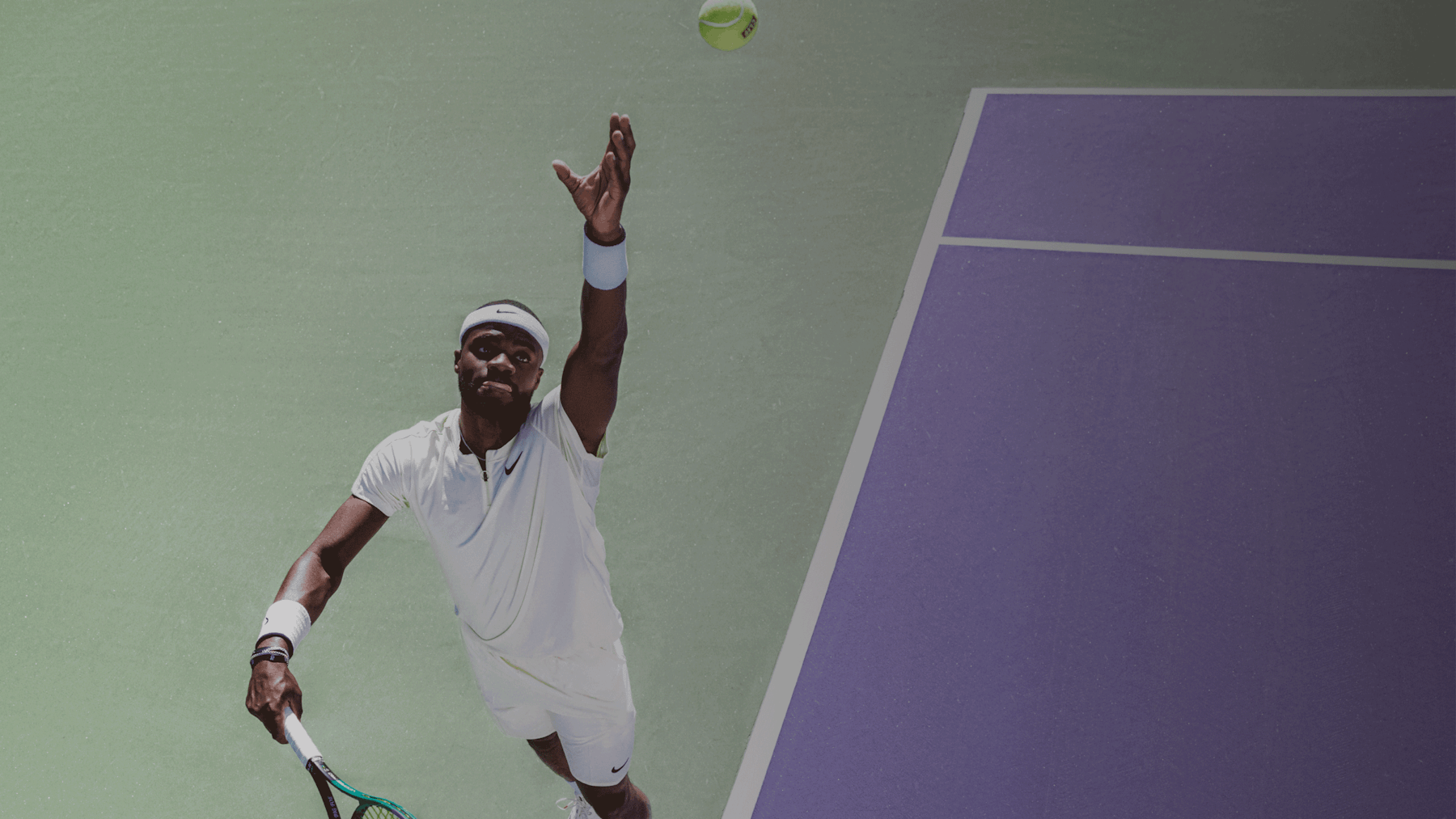 Frances Tiafoe serving