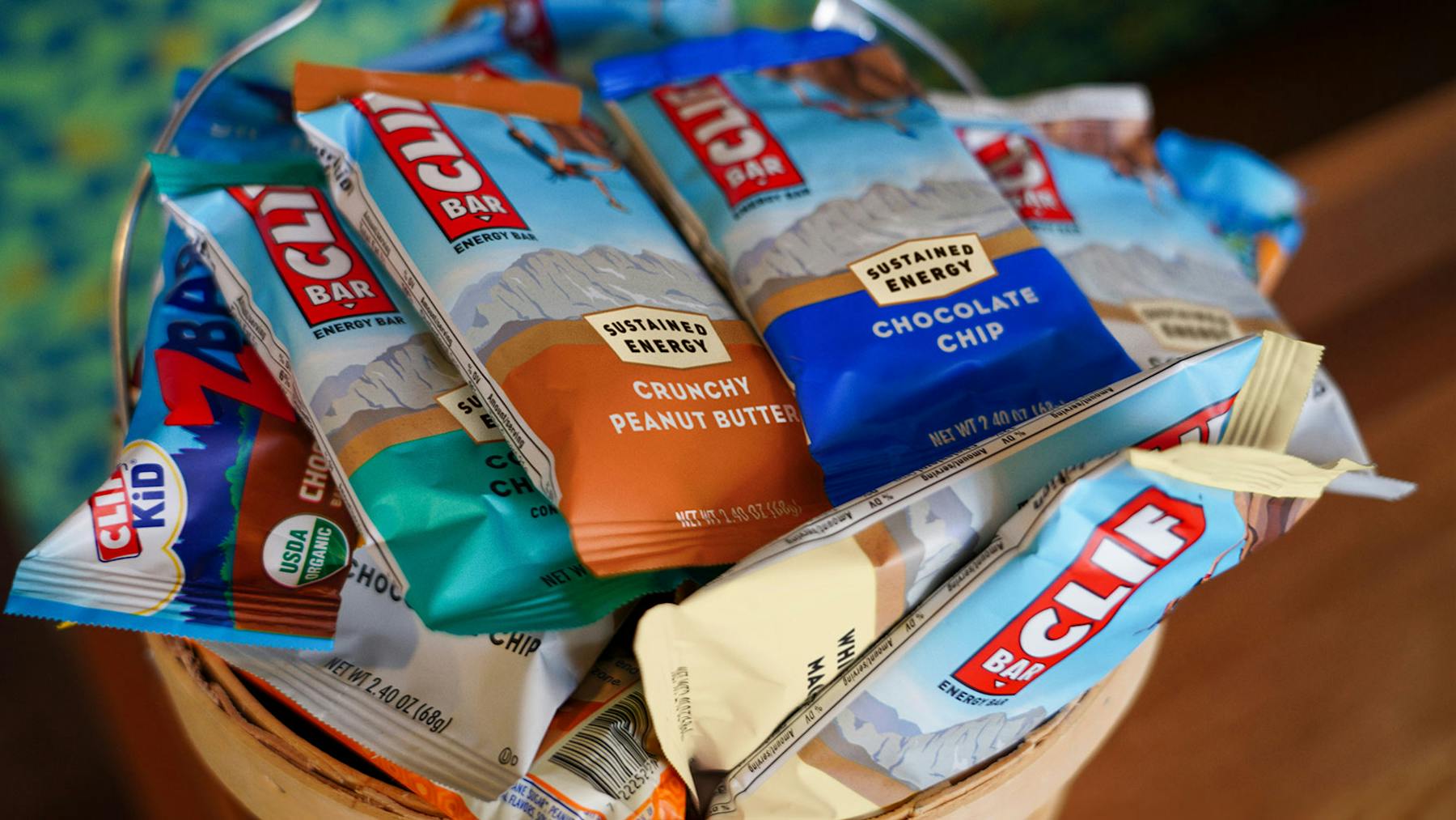 A basket full of CLIF BAR and Zbar flavors